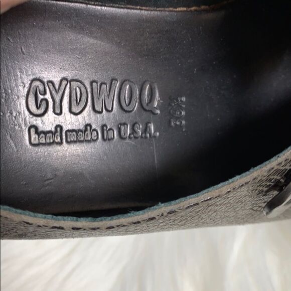 Cydwoq Two-Button Gray Handmade Oxford NWOT 36.5/6 - Picture 7 of 7